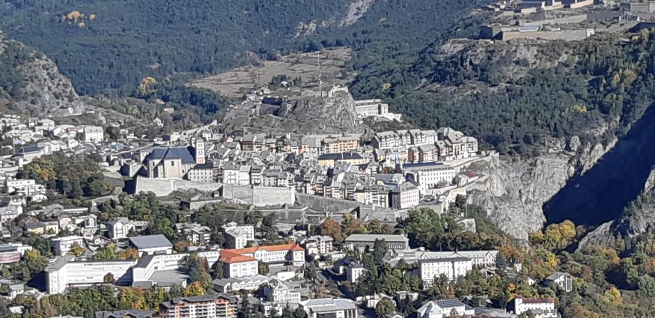 A Deux Pas ... Διαμέρισμα Μπριανσόν Εξωτερικό φωτογραφία
